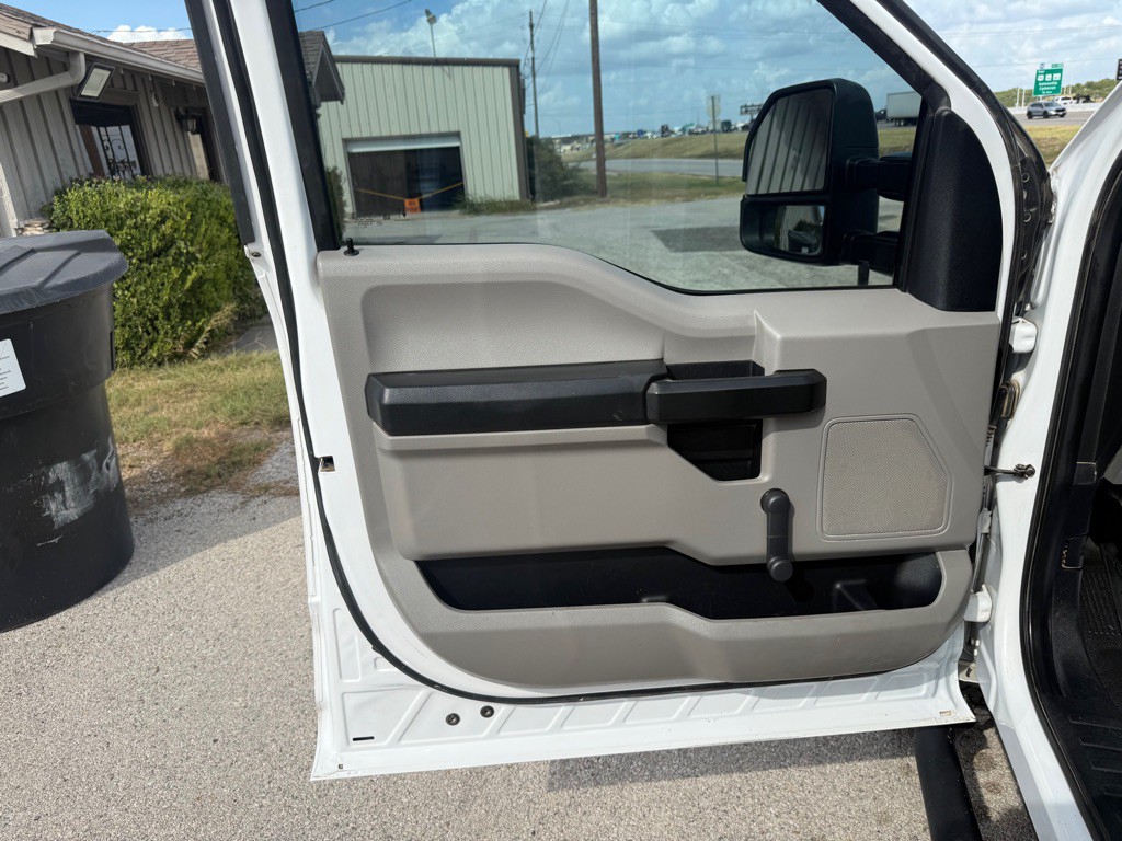 2021 Ford F-250 Image 10