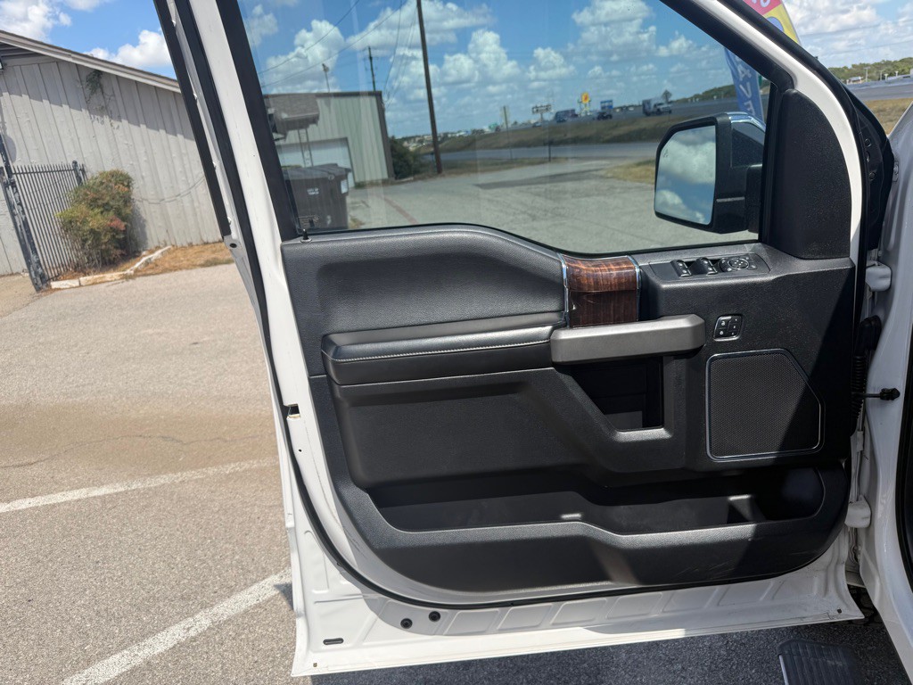 2017 Ford F-150 Image 9