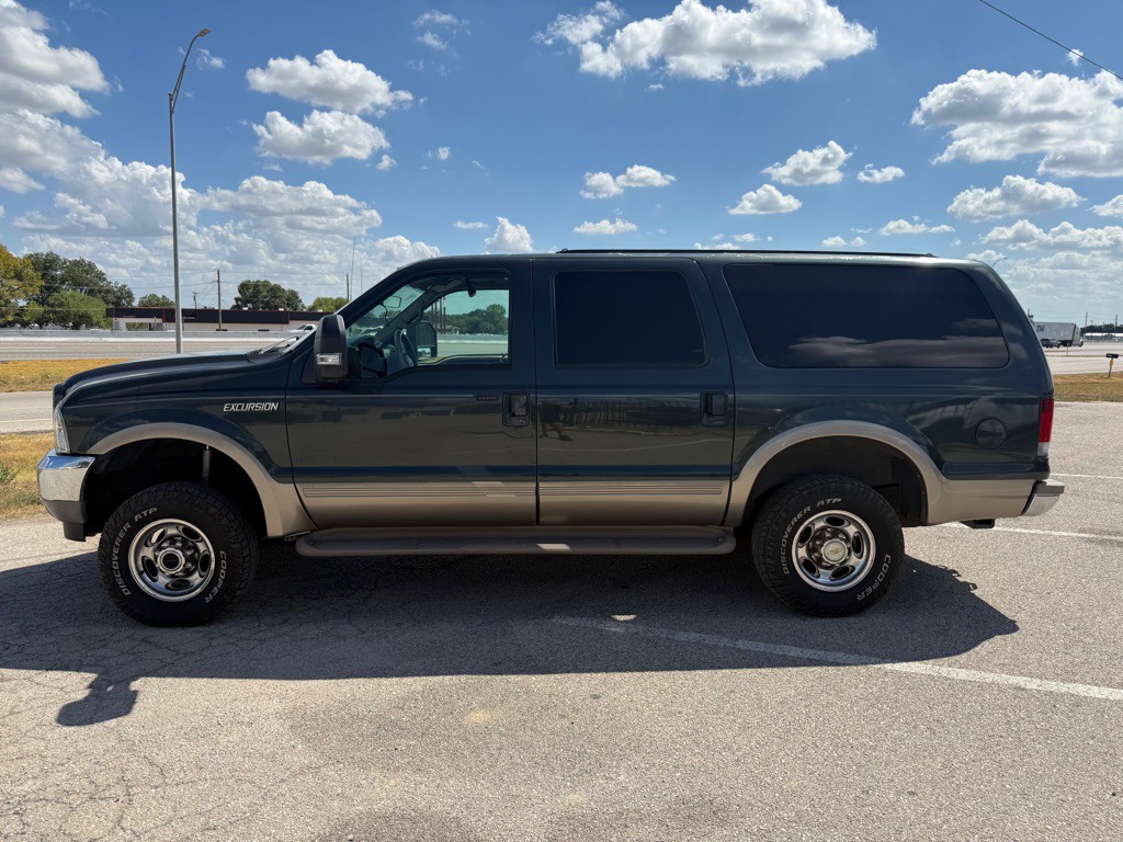 2000 Ford Excursion Image 8
