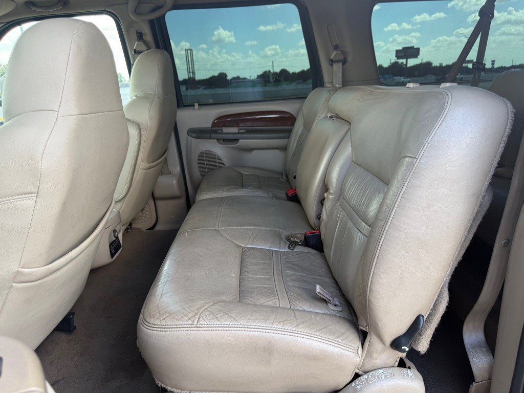 2000 Ford Excursion Image 14