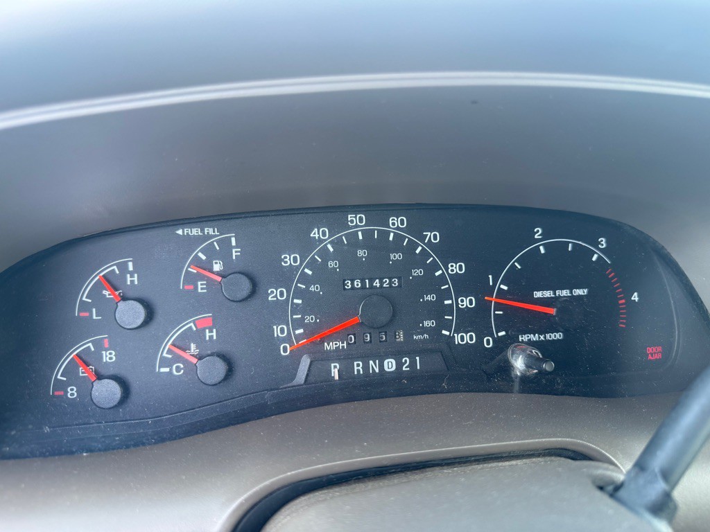 2000 Ford Excursion Image 18