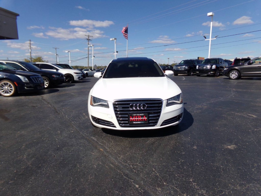 2012 Audi A8 Image 3