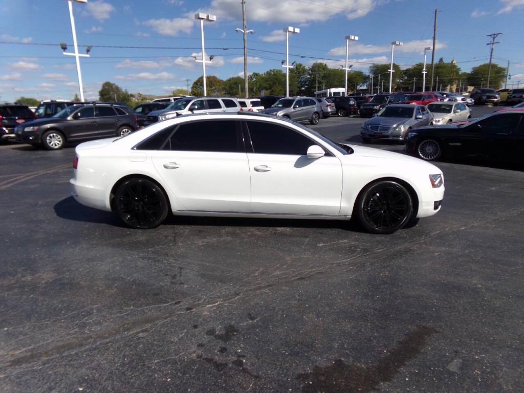 2012 Audi A8 Image 5