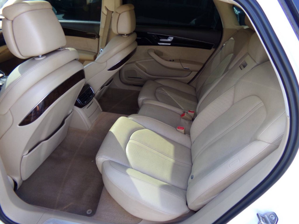 2012 Audi A8 Image 13