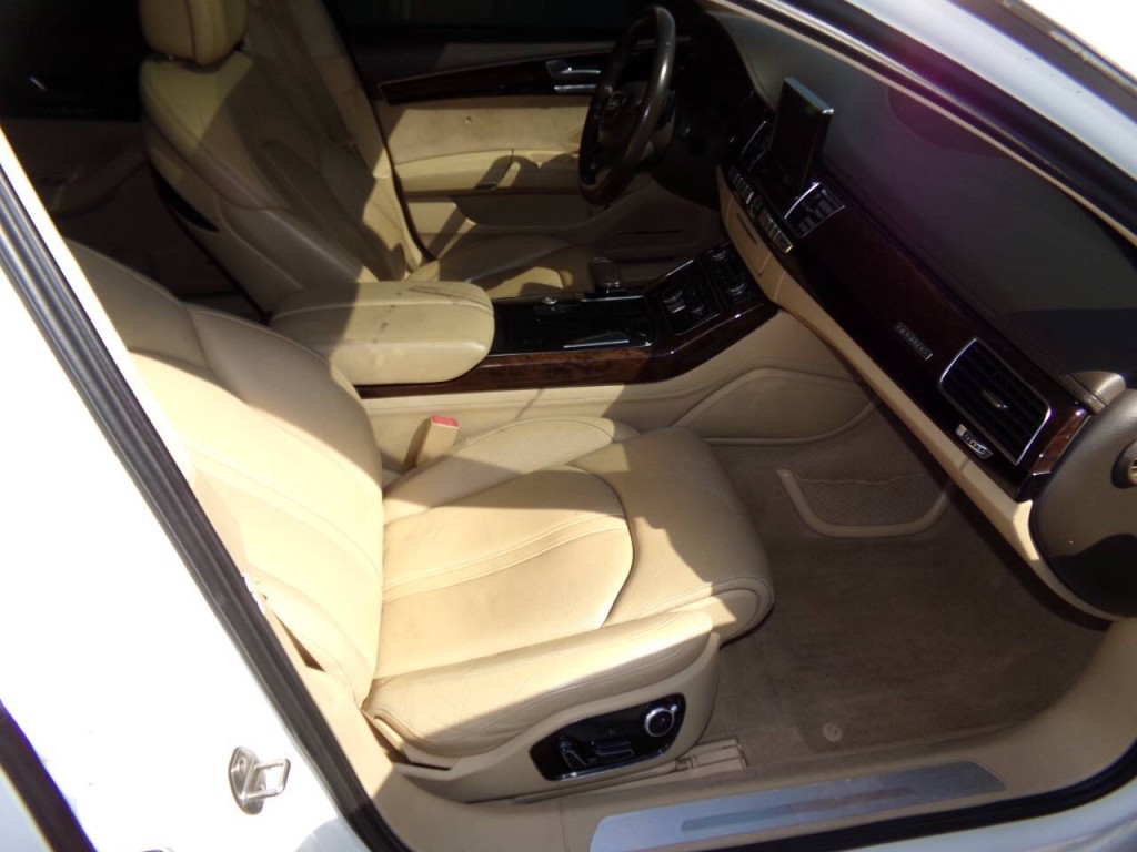 2012 Audi A8 Image 29