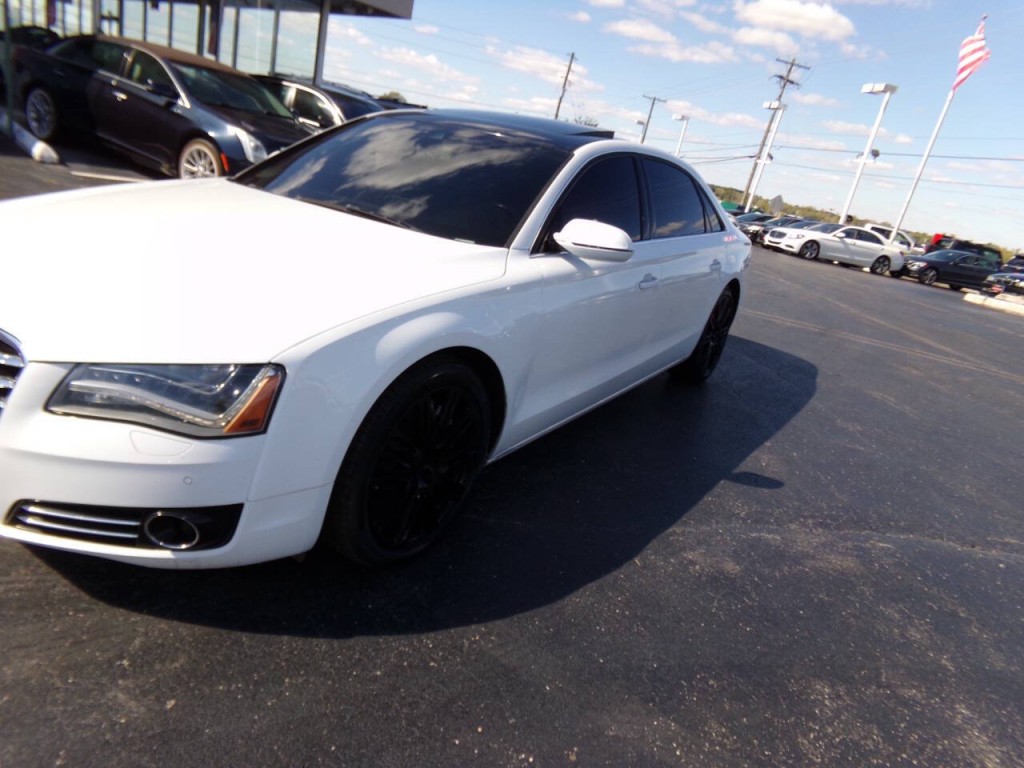 2012 Audi A8 Image 34