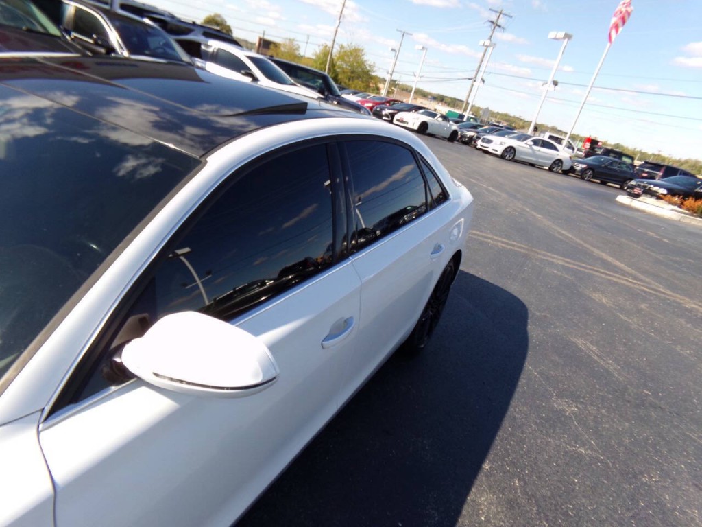 2012 Audi A8 Image 37