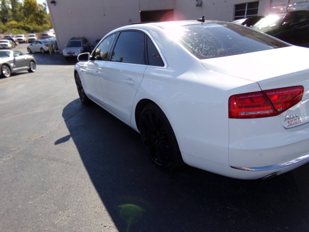 2012 Audi A8 Image 39