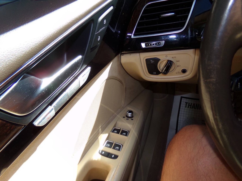 2012 Audi A8 Image 55
