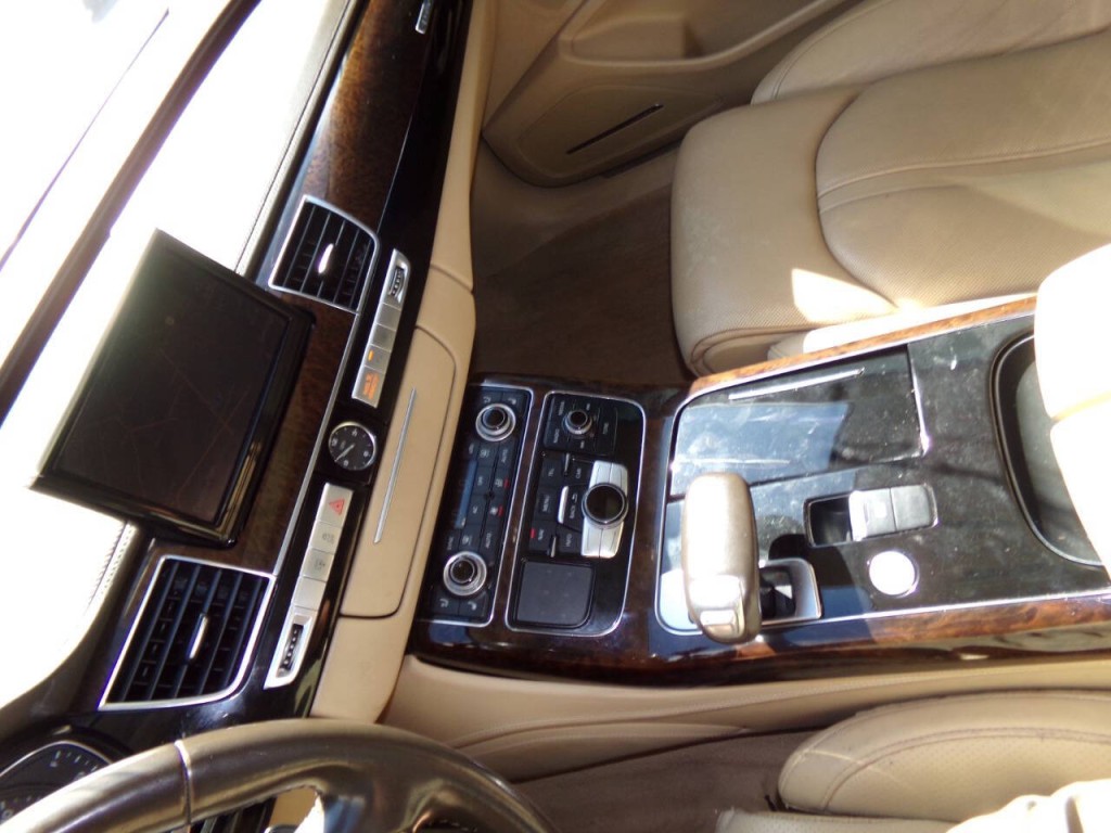 2012 Audi A8 Image 56