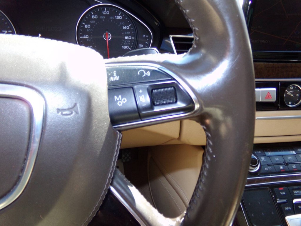 2012 Audi A8 Image 62