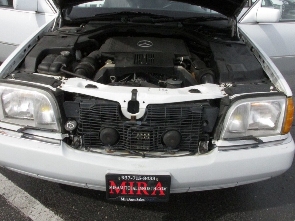 1992 Mercedes-Benz 400-Class Image 28
