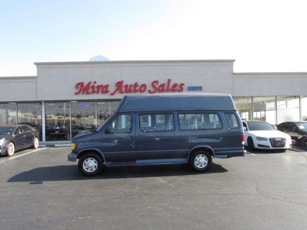 1997 Ford E-350 Image 2
