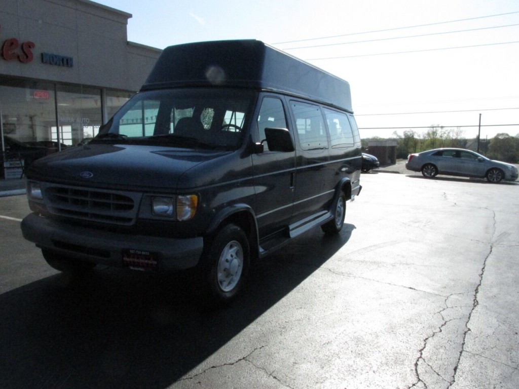 1997 Ford E-350 Image 5