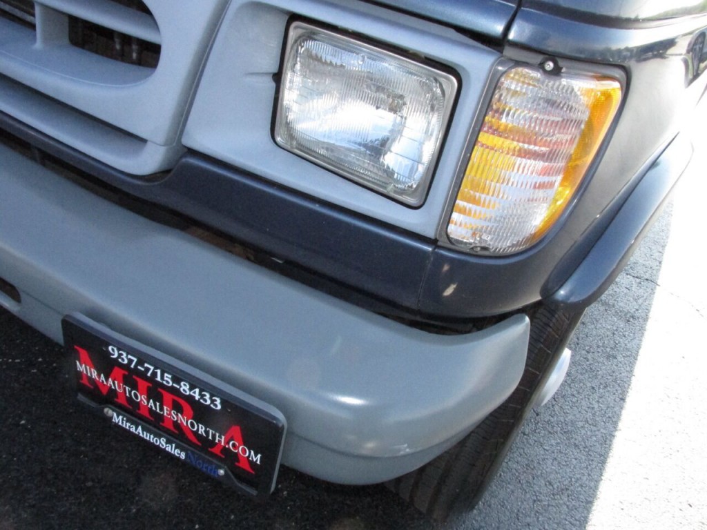 1997 Ford E-350 Image 79