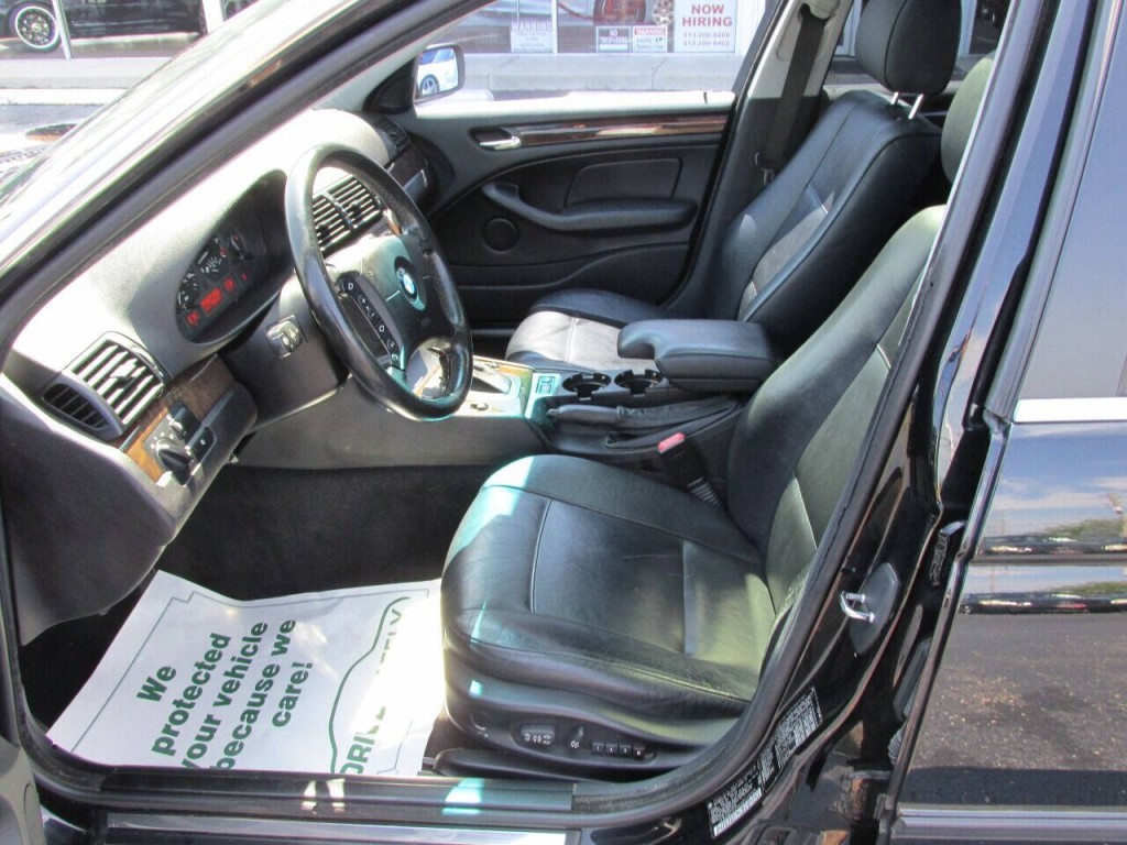 2004 BMW 3 Series Image 5