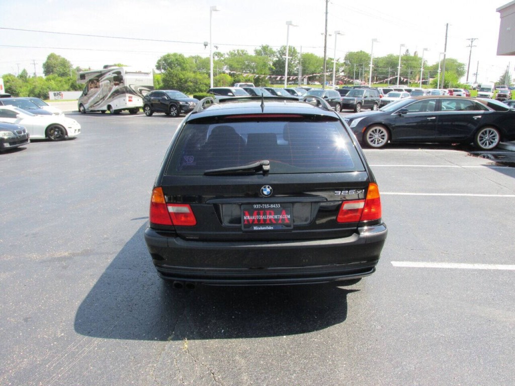 2004 BMW 3 Series Image 16