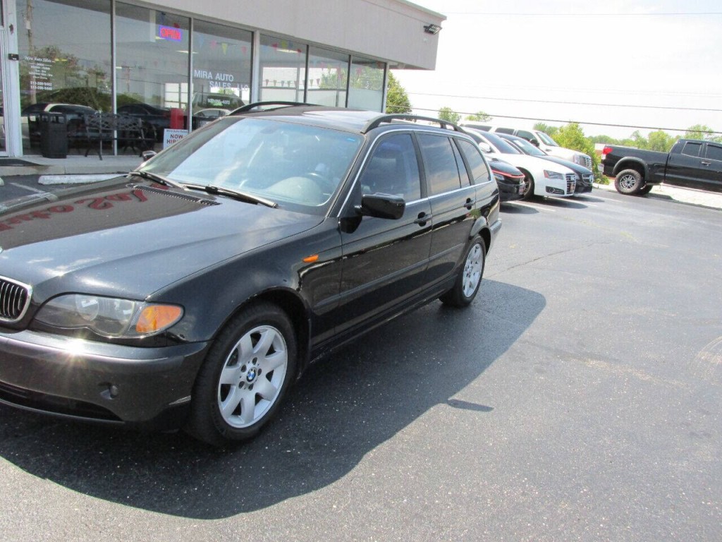 2004 BMW 3 Series Image 33