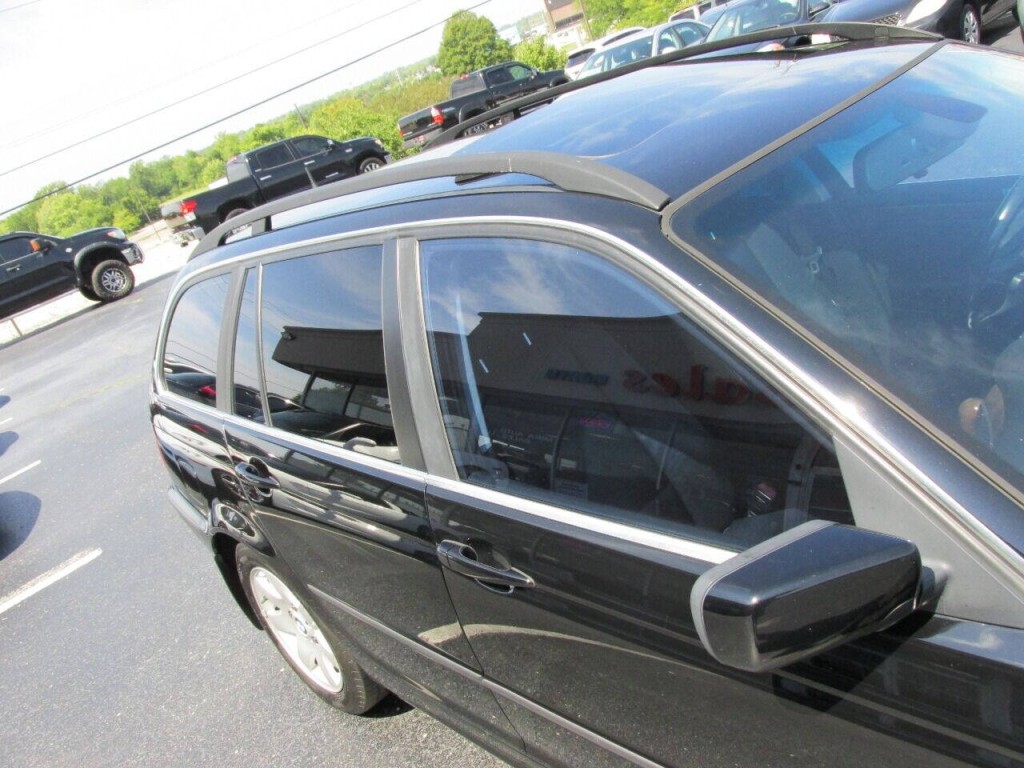 2004 BMW 3 Series Image 43