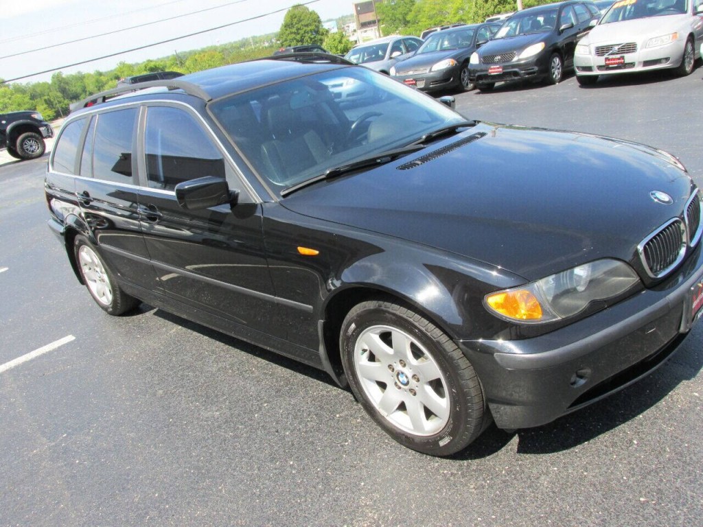 2004 BMW 3 Series Image 45