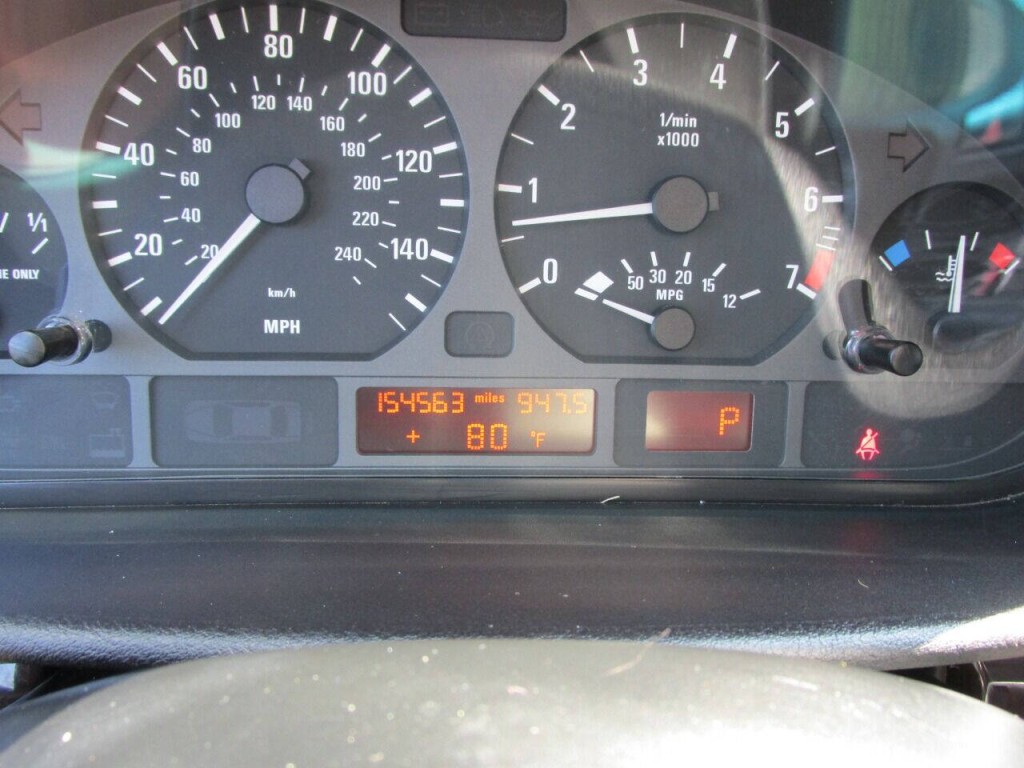 2004 BMW 3 Series Image 49