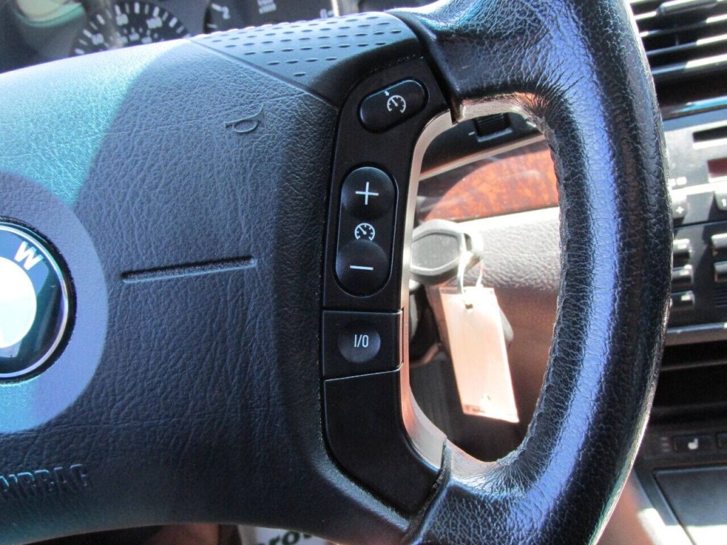 2004 BMW 3 Series Image 55