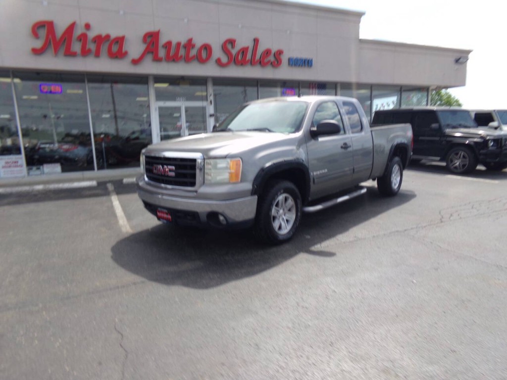 2008 GMC Sierra 1500 Image 2
