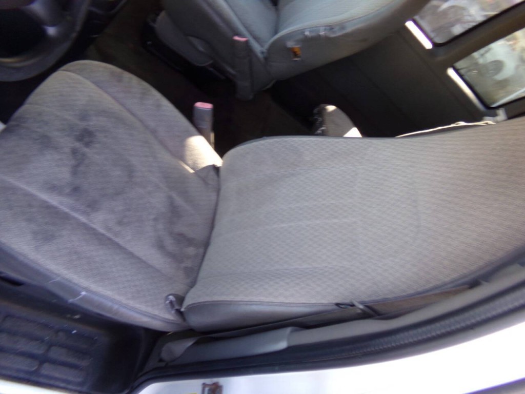 2012 Chevrolet Express Image 12