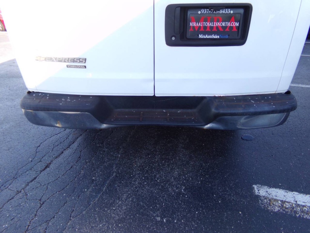 2012 Chevrolet Express Image 42