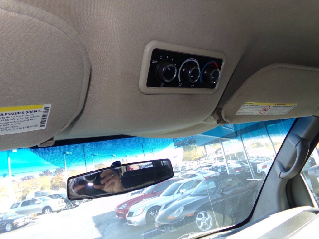 2012 Chevrolet Express Image 59