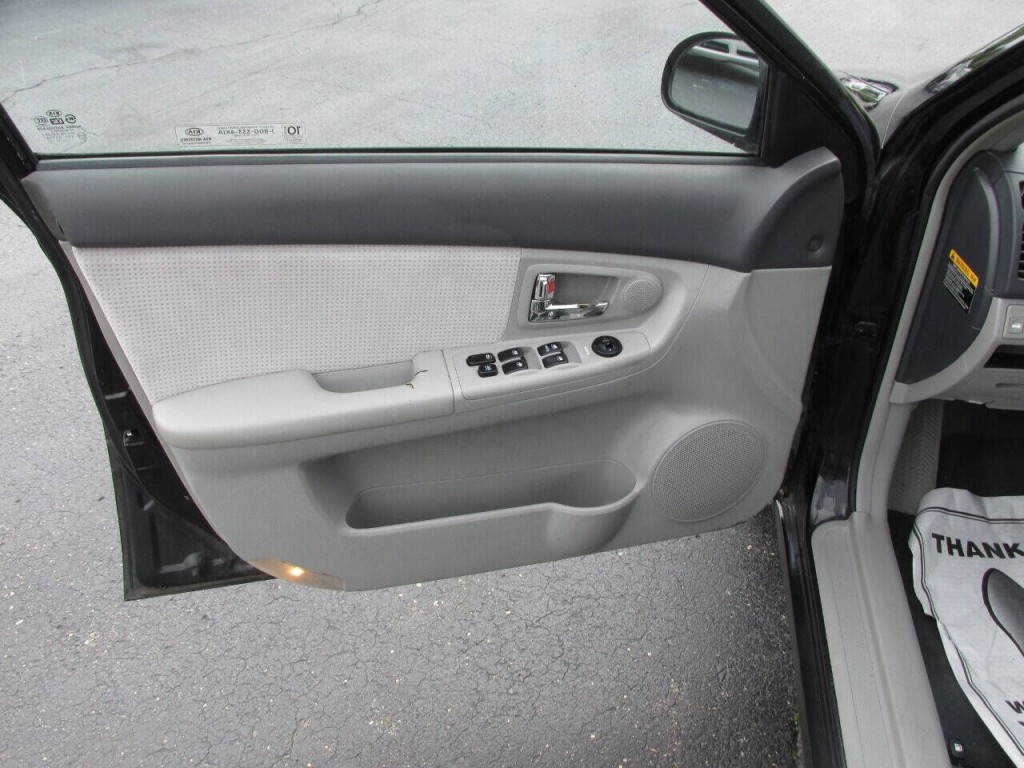 2007 Kia Spectra Image 15