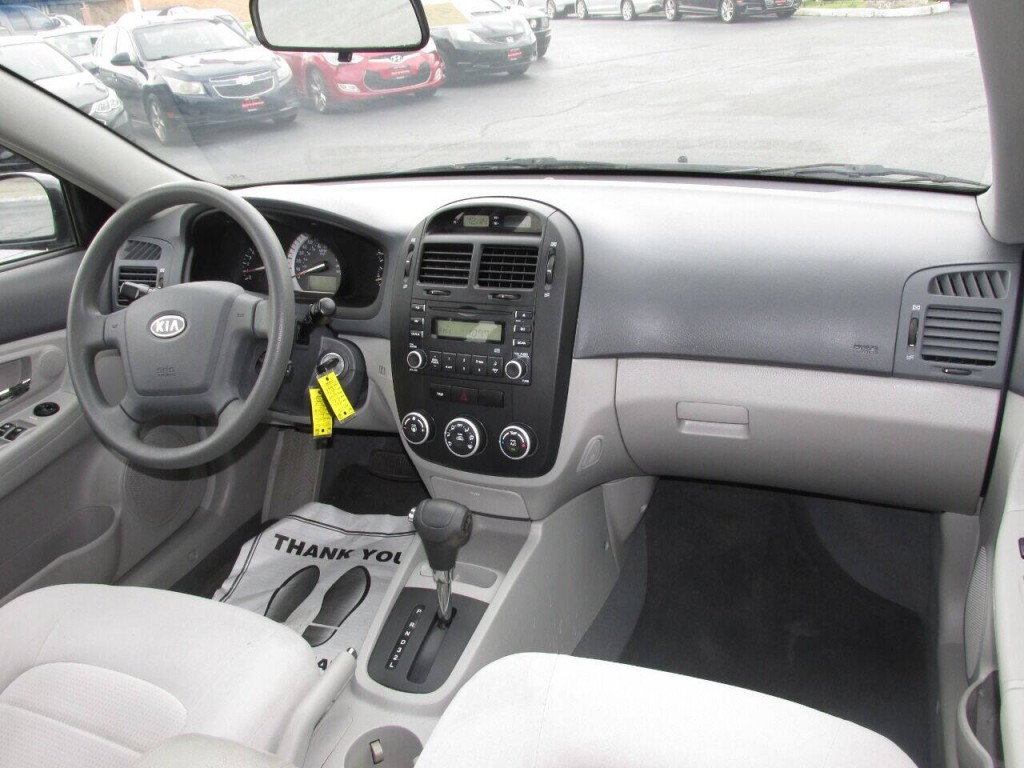 2007 Kia Spectra Image 27