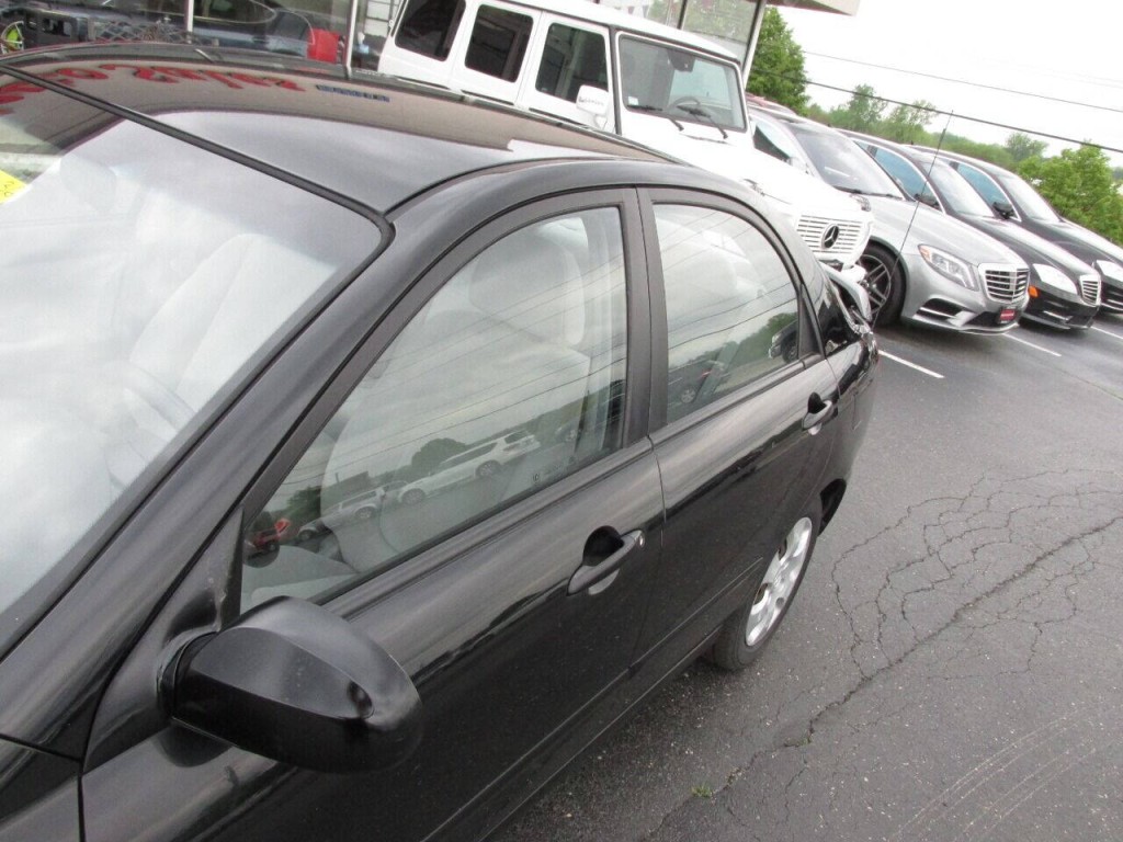 2007 Kia Spectra Image 35
