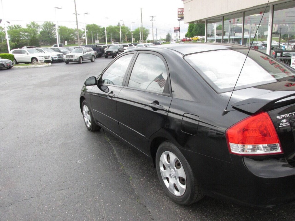 2007 Kia Spectra Image 37