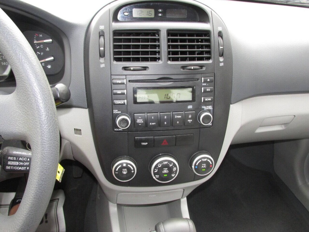 2007 Kia Spectra Image 50