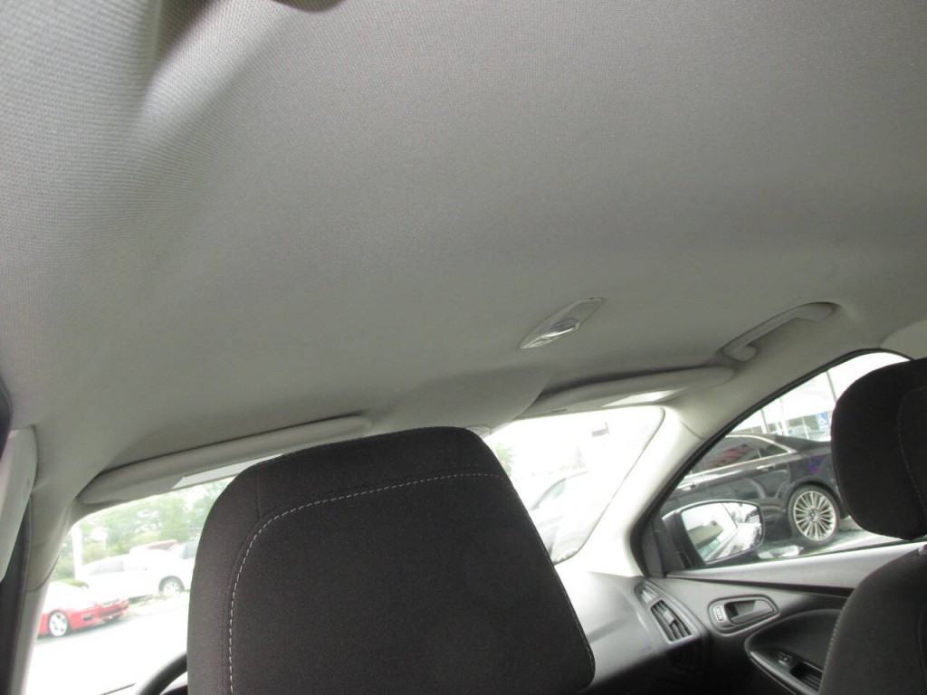 2016 Ford Focus Image 10
