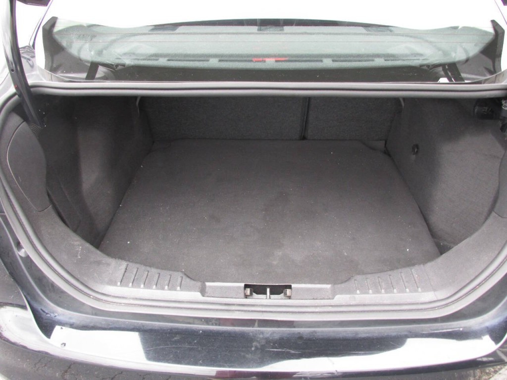 2016 Ford Focus Image 13