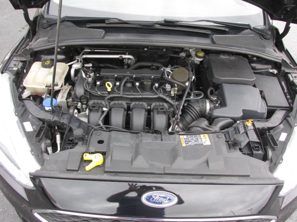 2016 Ford Focus Image 22