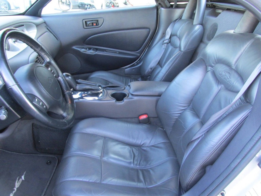2002 Chrysler Prowler Image 10