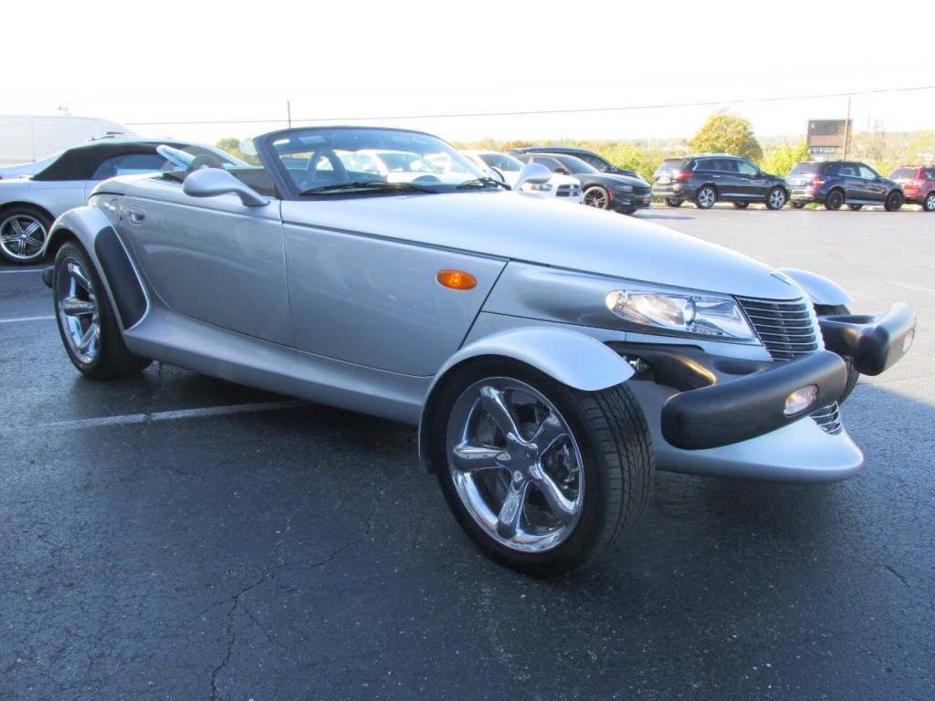 2002 Chrysler Prowler Image 15
