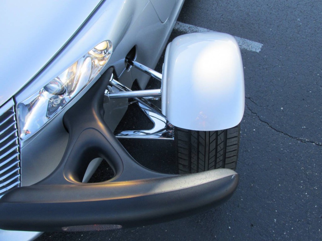 2002 Chrysler Prowler Image 17
