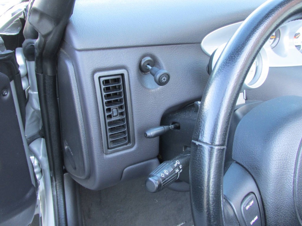 2002 Chrysler Prowler Image 20