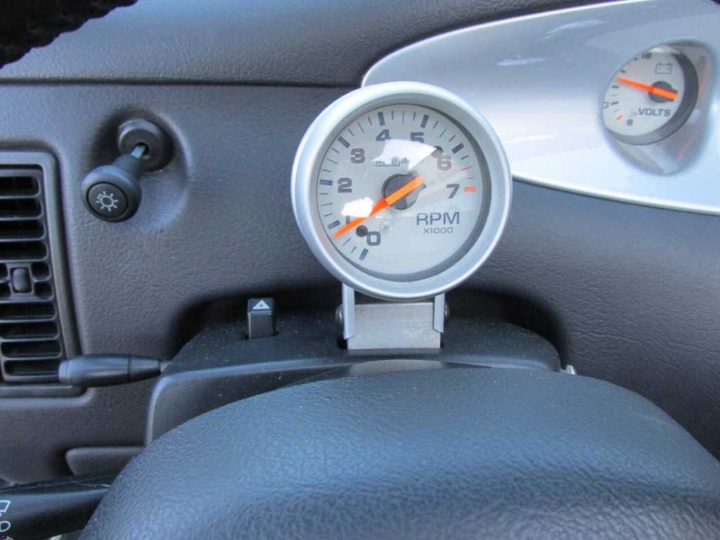 2002 Chrysler Prowler Image 22