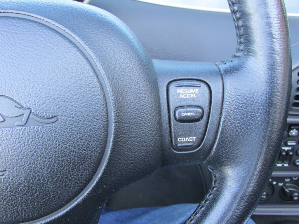 2002 Chrysler Prowler Image 28