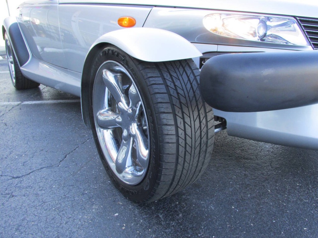 2002 Chrysler Prowler Image 43