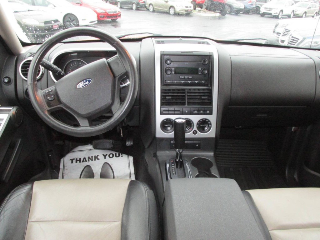 2007 Ford Explorer Image 14