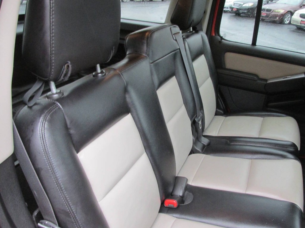 2007 Ford Explorer Image 20