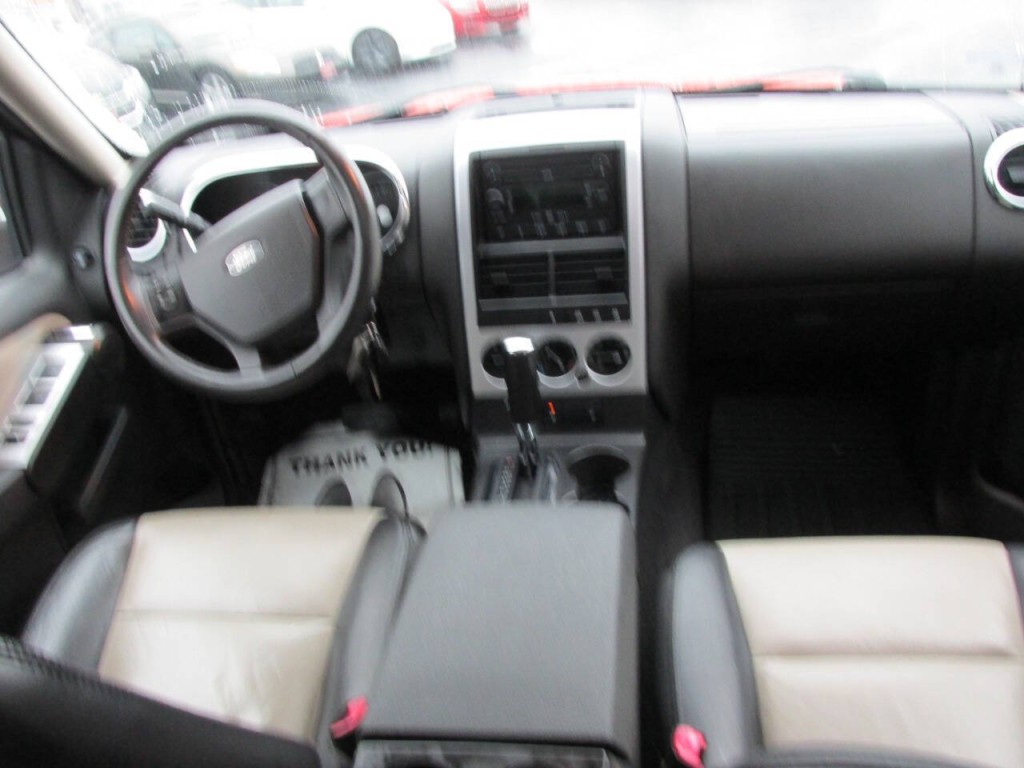 2007 Ford Explorer Image 22