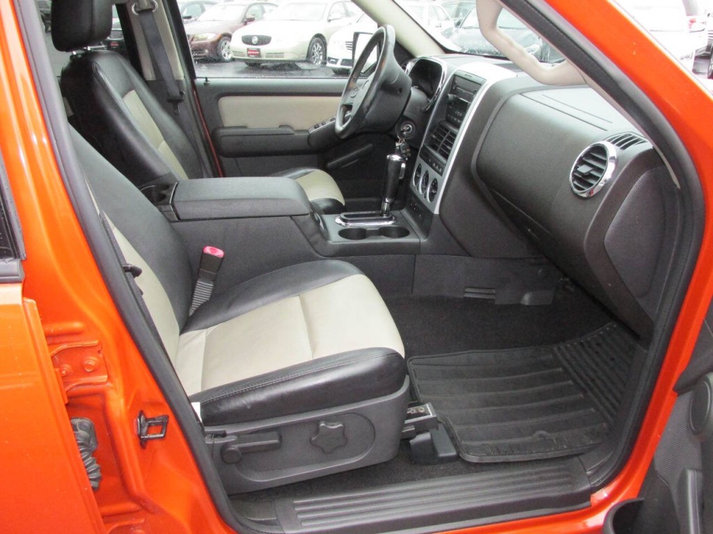 2007 Ford Explorer Image 24