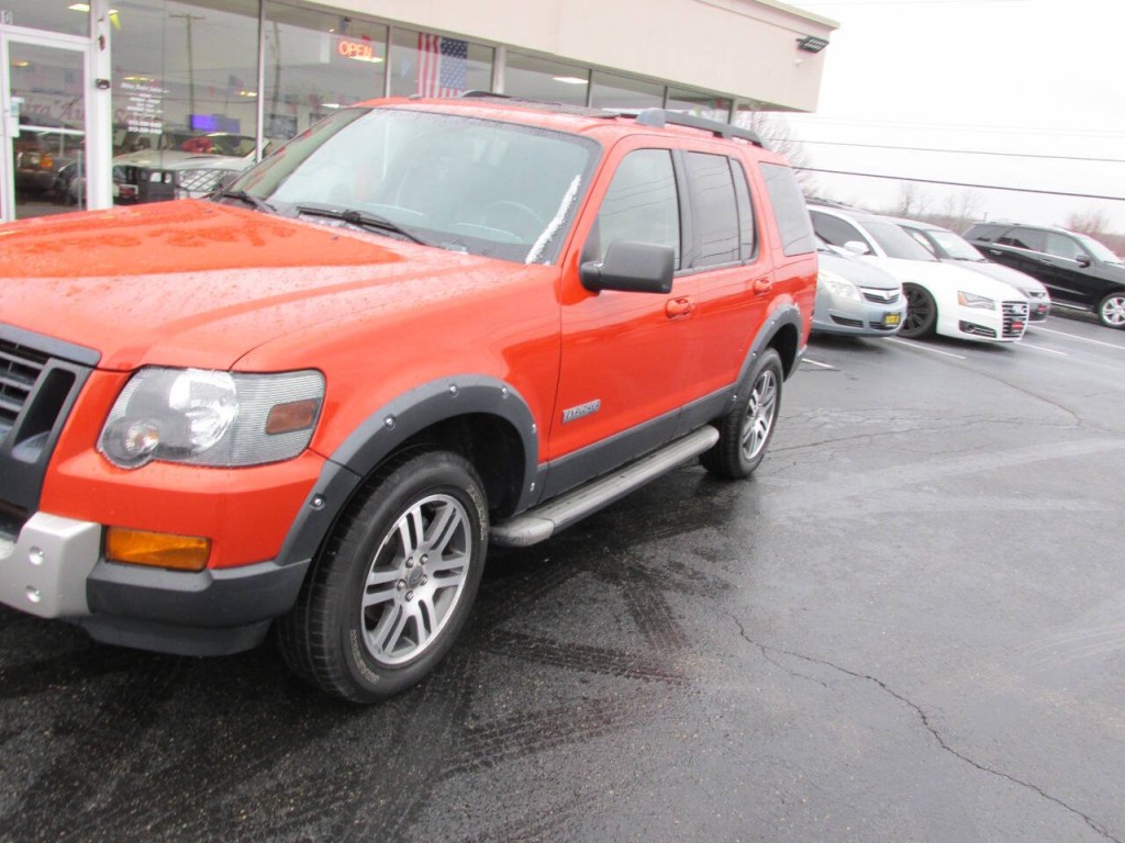 2007 Ford Explorer Image 28